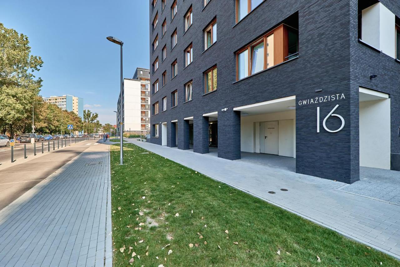 Exclusive Apartments Gwiazdzista With Free Garage Wroclaw By Noclegi Renters Exteriör bild