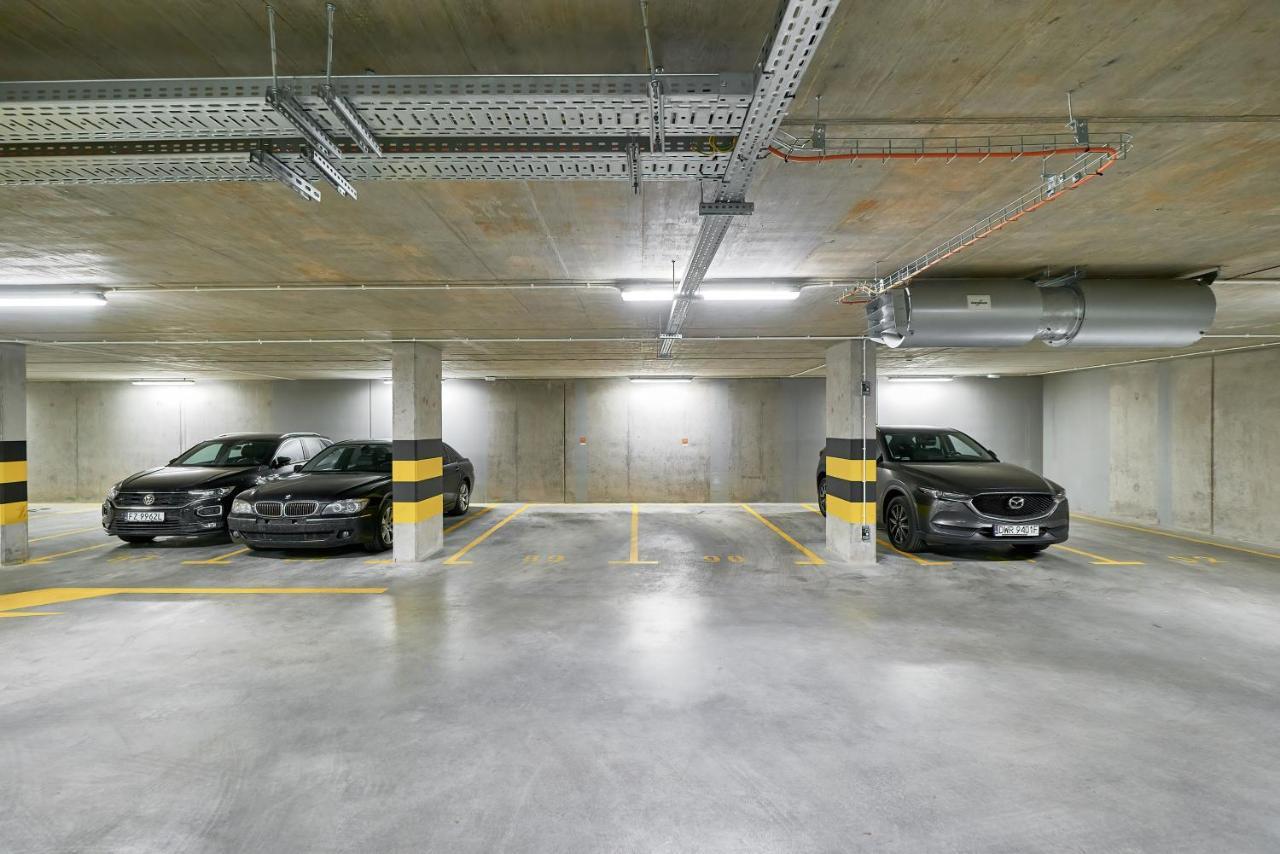 Exclusive Apartments Gwiazdzista With Free Garage Wroclaw By Noclegi Renters Exteriör bild