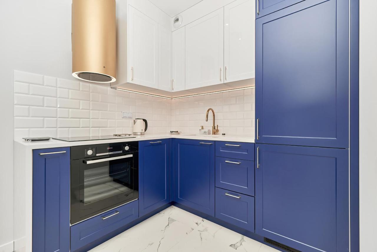 Exclusive Apartments Gwiazdzista With Free Garage Wroclaw By Noclegi Renters Exteriör bild