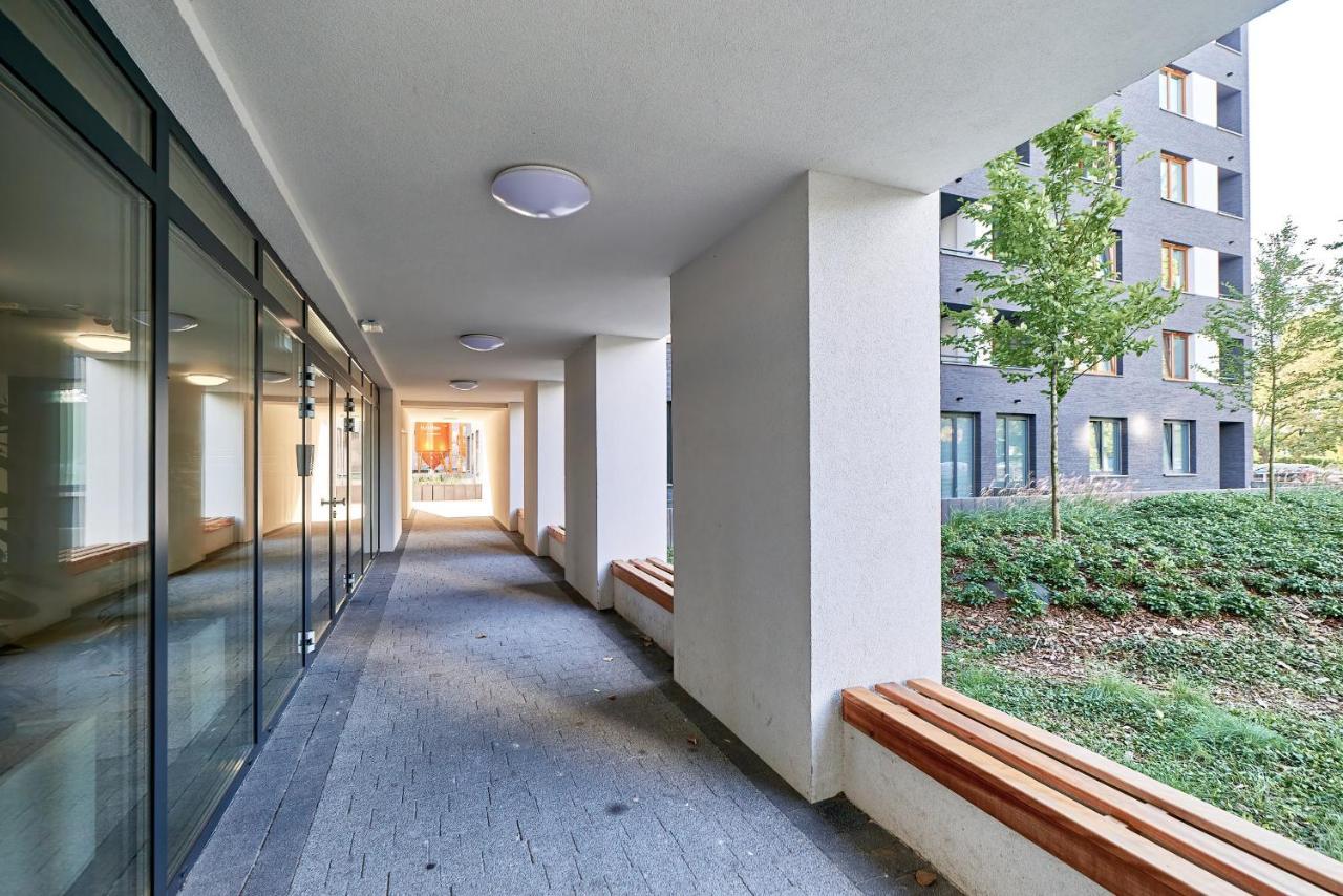 Exclusive Apartments Gwiazdzista With Free Garage Wroclaw By Noclegi Renters Exteriör bild