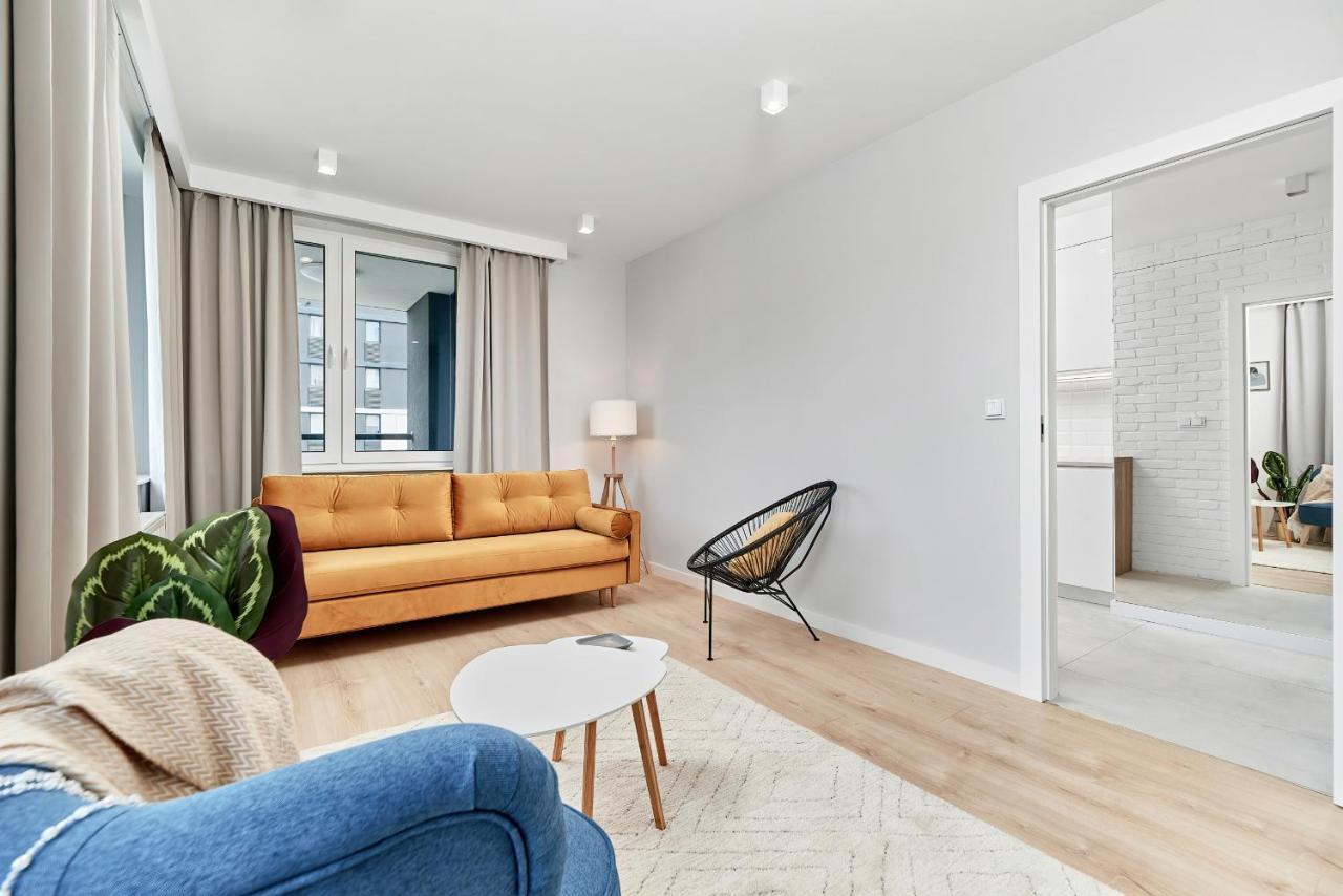 Exclusive Apartments Gwiazdzista With Free Garage Wroclaw By Noclegi Renters Exteriör bild