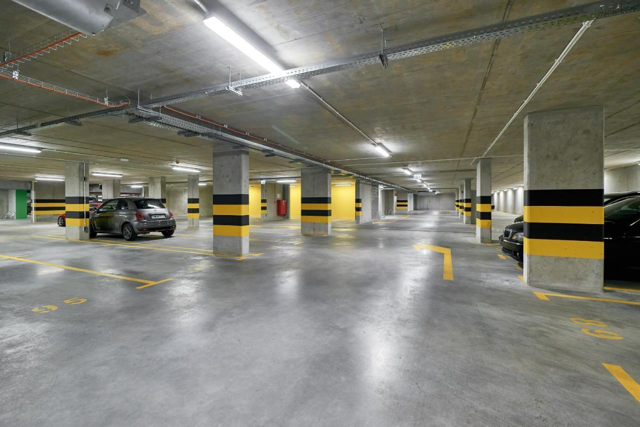 Exclusive Apartments Gwiazdzista With Free Garage Wroclaw By Noclegi Renters Exteriör bild